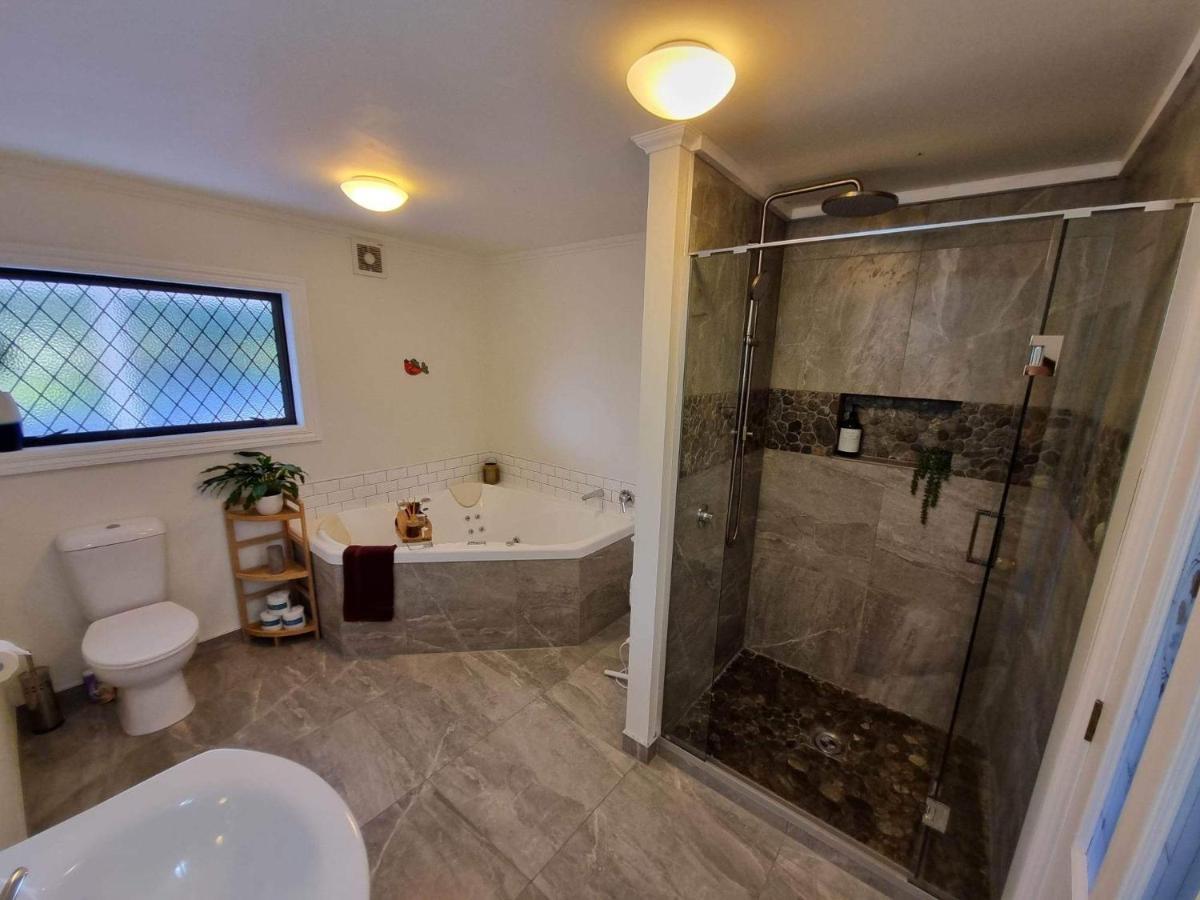 Westholm Lodge Harihari Eksteriør billede